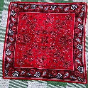 Liz Claiborne vintage paisley bandana style square scarf